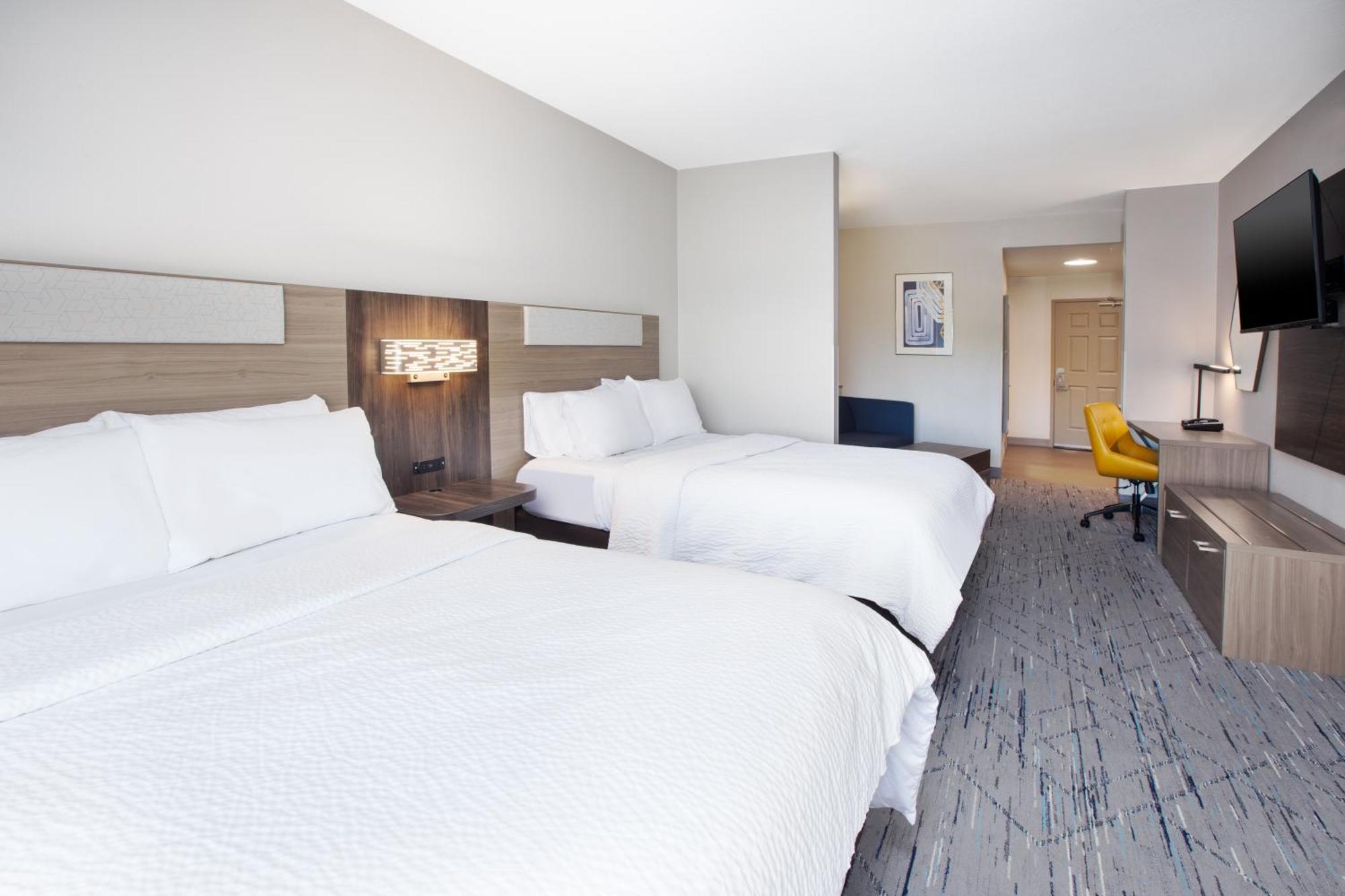 Holiday Inn Express & Suites Milwaukee Nw - Park Place By Ihg Kültér fotó